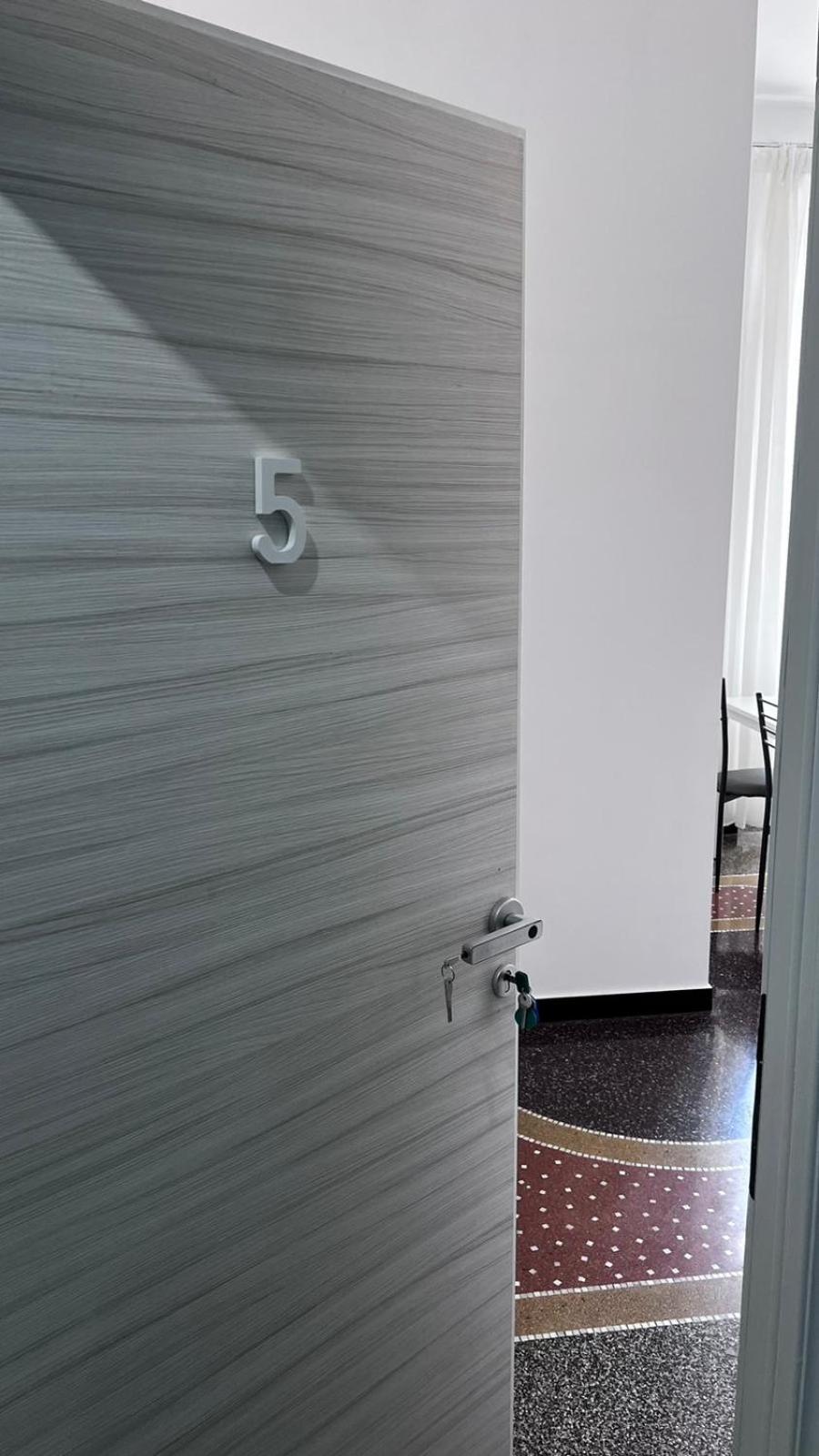 Galia Rooms It Self Check In H24 Генуя Экстерьер фото