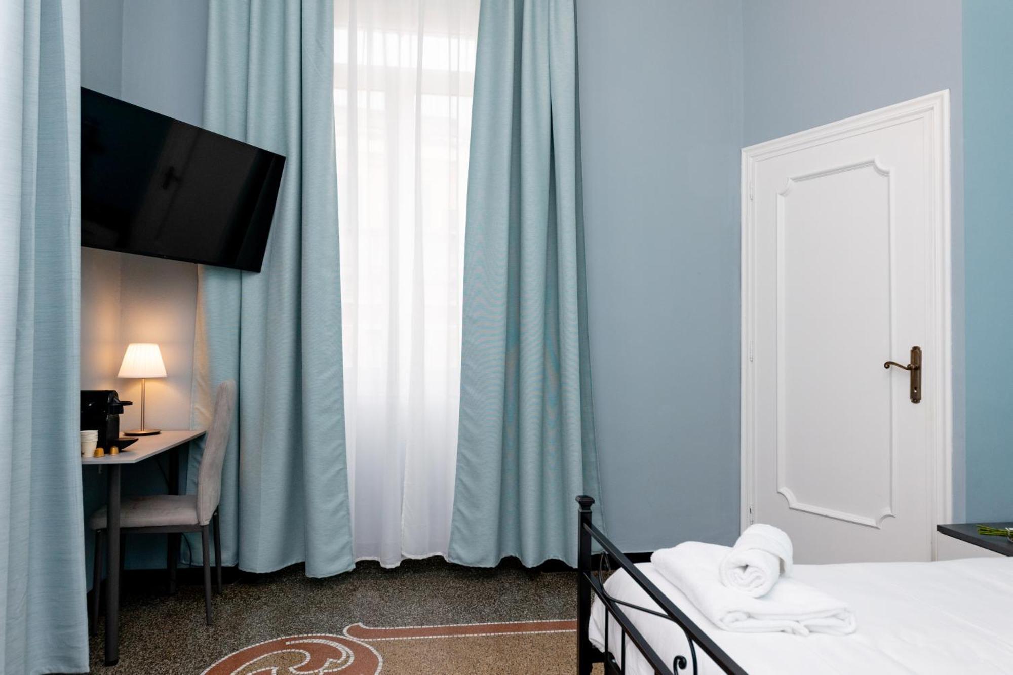 Galia Rooms It Self Check In H24 Генуя Экстерьер фото
